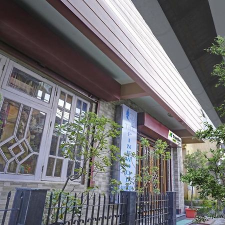 Treebo Trend The Pinewood Hotel Дарджилинг Екстериор снимка