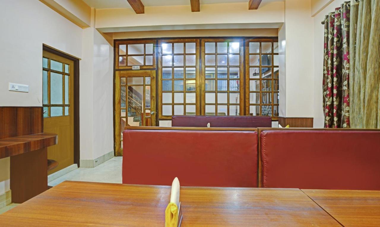 Treebo Trend The Pinewood Hotel Дарджилинг Екстериор снимка
