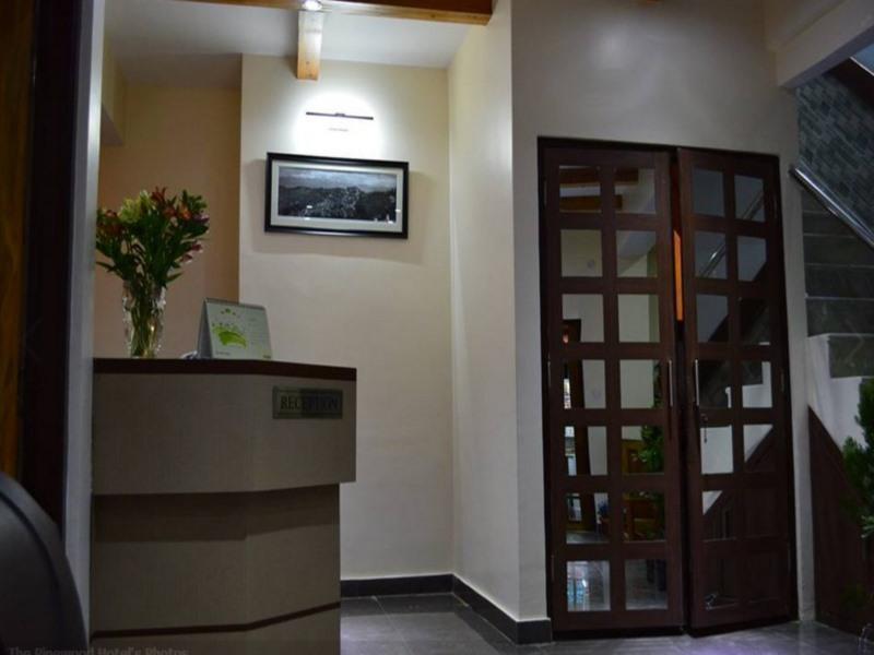 Treebo Trend The Pinewood Hotel Дарджилинг Екстериор снимка