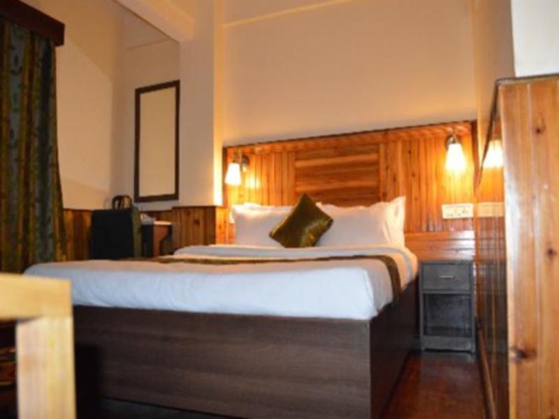 Treebo Trend The Pinewood Hotel Дарджилинг Екстериор снимка