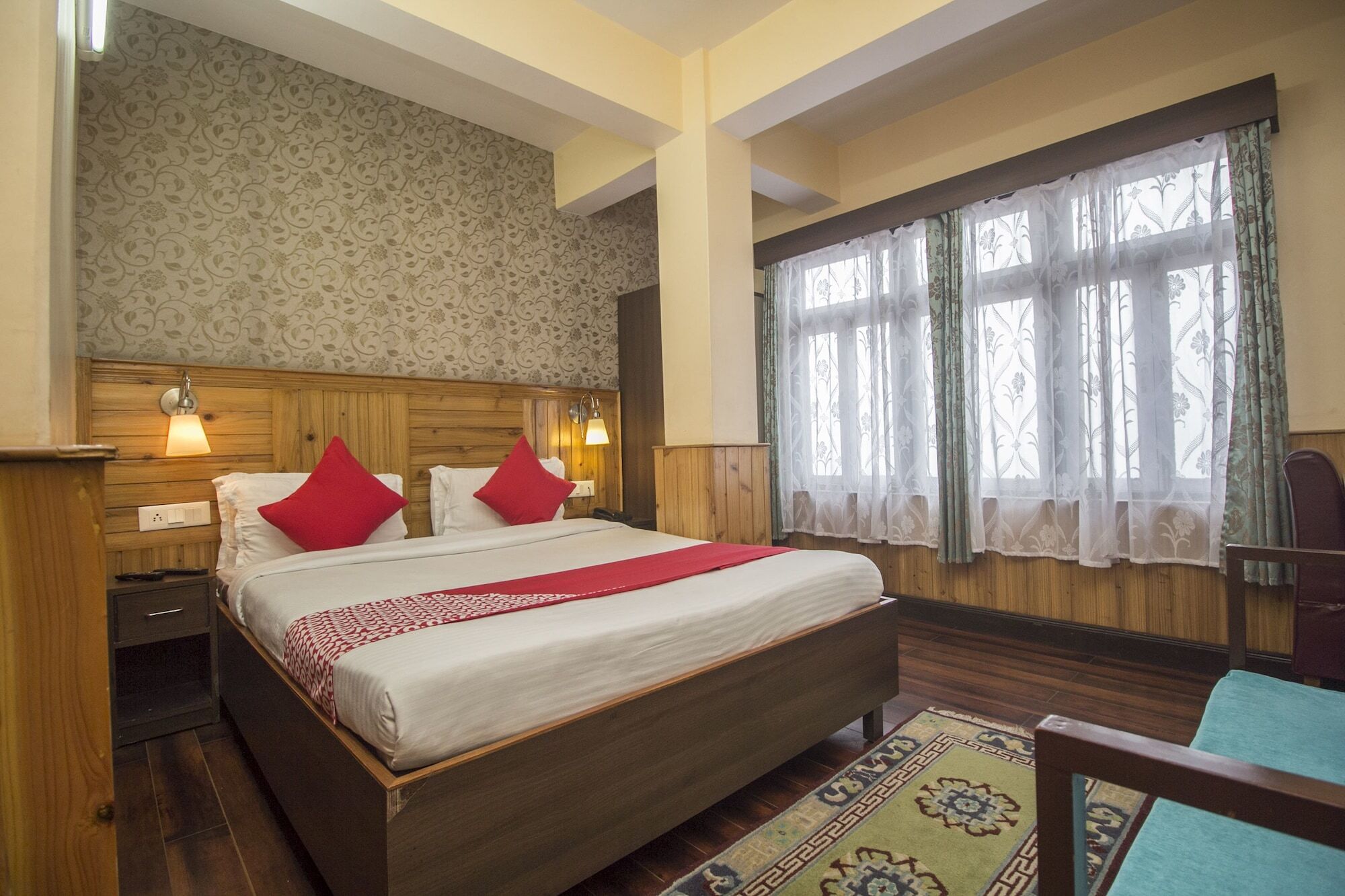 Treebo Trend The Pinewood Hotel Дарджилинг Екстериор снимка